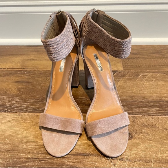 BCBGeneration Calizi Sandals Size 8.5M Suede Leather Block Heel Open Toe Fringe - Picture 4 of 10